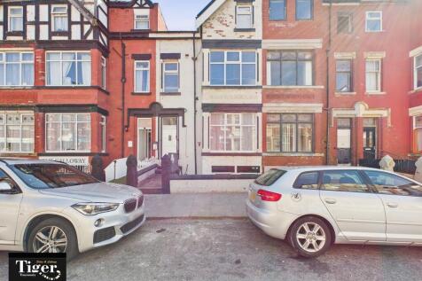 6 bedroom block of apartments for sale