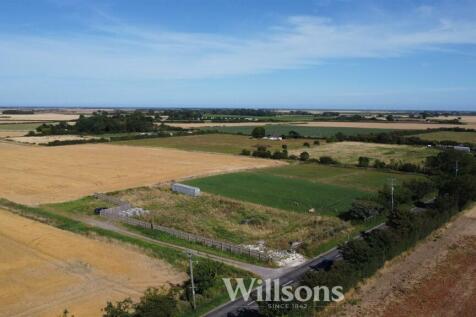 Long Lane, Mumby, Alford 4 bed property with land for sale