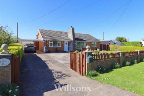 18 Kent Avenue, Theddlethorpe... 2 bed detached bungalow for sale