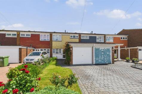 The Briars, Cheshunt, Waltham Cross 3 bed terraced house for sale