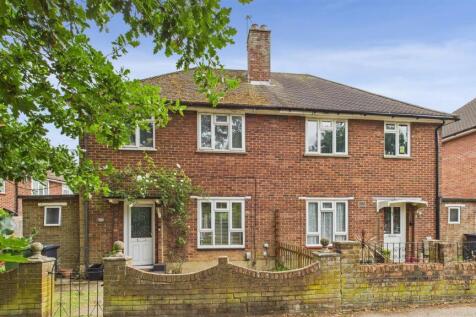 2 bedroom semi-detached house for sale