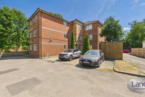 Eleanor Way, Waltham Cross 1 bed flat for sale