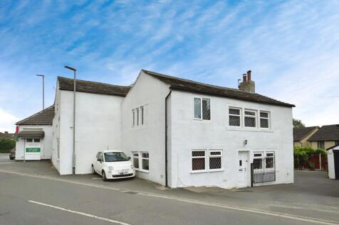 Hare Park Lane, Hightown, Liversedge... 5 bed detached house for sale
