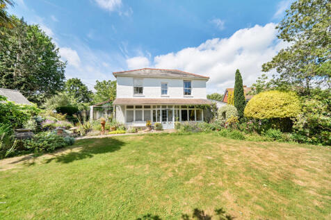 Horndean Road, Emsworth, Hampshire 4 bed detached house for sale