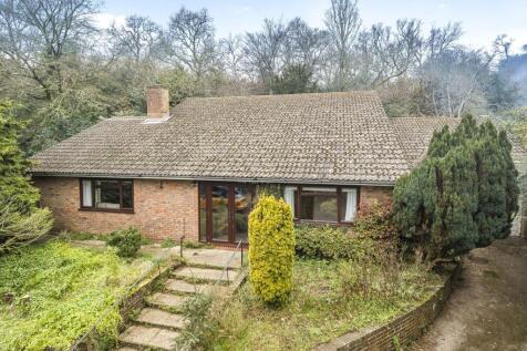 Carron Lane, Midhurst, GU29 3 bed detached bungalow for sale