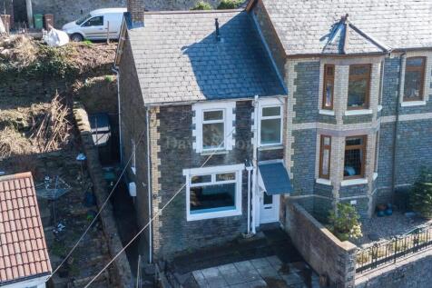 Rhyswg Road, Abercarn, Newport. NP11 2 bed semi