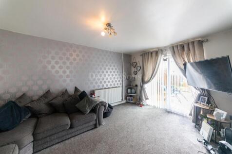 Mount Pleasant Estate, Brynithel... 3 bed end of terrace house for sale