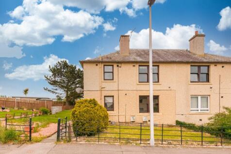 2 bedroom ground floor flat for sale
