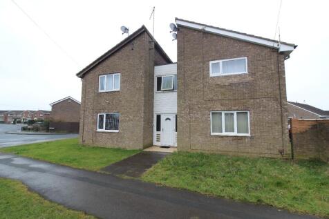 1 bedroom ground floor flat for sale