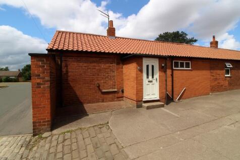 1 bedroom semi-detached bungalow for sale
