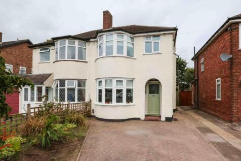 3 bedroom semi-detached house for sale