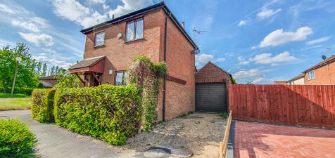 2 bedroom detached house for sale