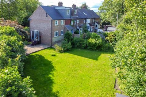 Chiswell Green Lane, St. Albans... 4 bed end of terrace house for sale