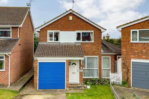 Broadstone Road, Harpenden... 4 bed detached house for sale