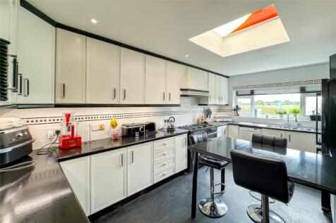 Woodside Road, Woodside... 4 bed bungalow for sale