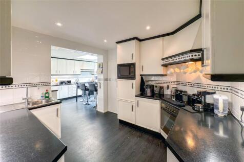 Woodside Road, Woodside... 4 bed bungalow for sale