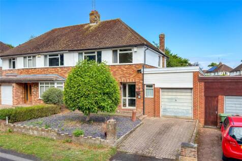 Ridgewood Drive, Harpenden... 3 bed semi