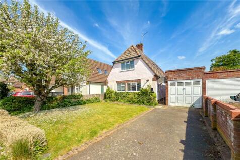High Ash Road, Wheathampstead... 3 bed detached house for sale