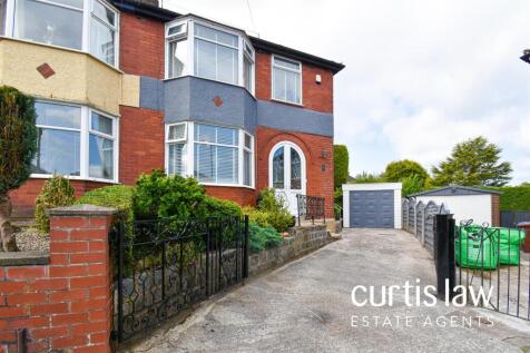 3 bedroom semi-detached house for sale