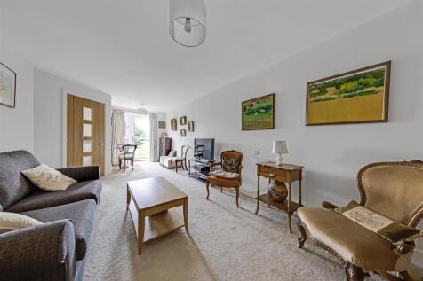 London Road, Guildford 2 bed apartment for sale