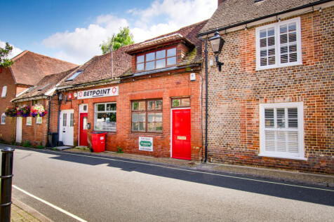 BISHOP'S WALTHAM Character property for sale