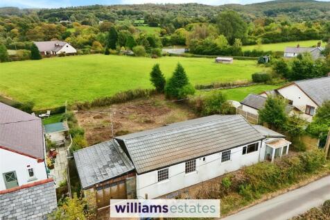 2 bedroom detached bungalow for sale