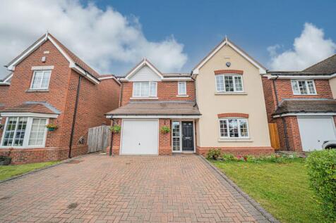 4 bedroom detached house for sale