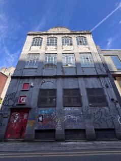 Terraced house for sale