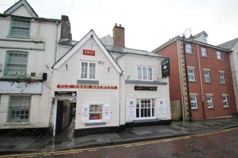 Abbot Street, Wrexham LL11 4 bed apartment for sale