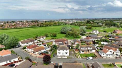 Elwy Circle, Rhyl LL18 4 bed detached house for sale