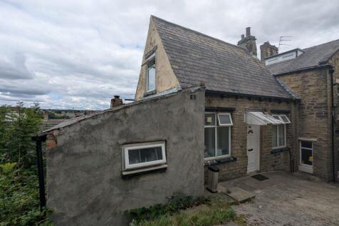 60, Huddersfield Road Brighouse, HD6 3RD 1 bed end of terrace house for sale