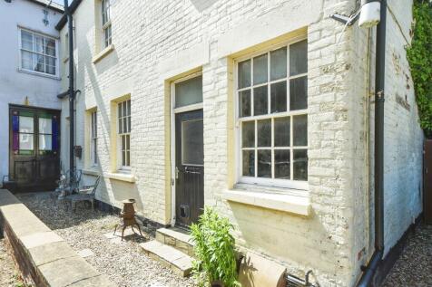 2 bedroom cottage for sale