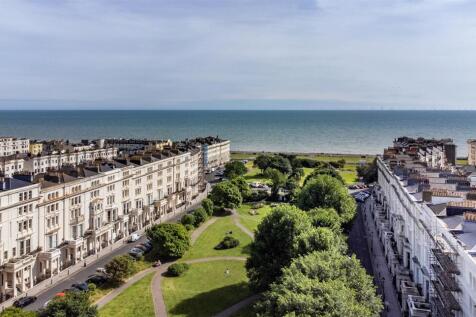 Palmeira Square, Hove 2 bed apartment for sale