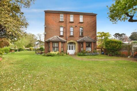 Methuen Drive, Salisbury             ... 1 bed apartment for sale