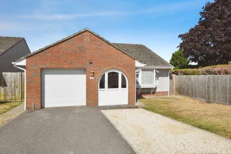 Little Woodfalls Drive, Woodfalls    ... 2 bed bungalow for sale