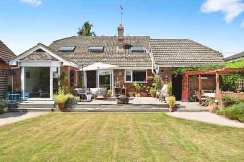 Vicarage Road, Lover                 ... 6 bed detached house for sale