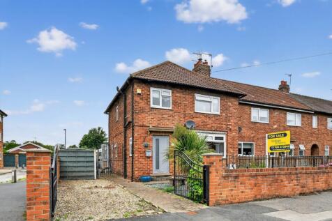 3 bedroom end of terrace house for sale
