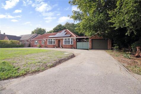 Poringland Road, Stoke Holy Cross... 4 bed bungalow for sale
