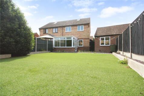 Cannell Road, Loddon, Norwich... 3 bed semi