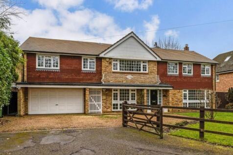 Barn Close, Farnham Common... 6 bed detached house for sale