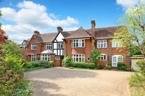 Burkes Road, Beaconsfield... 4 bed house for sale
