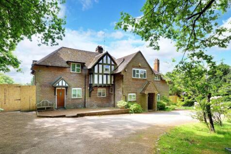 Manor Road, Penn, Buckinghamshire, HP10 5 bed detached house for sale