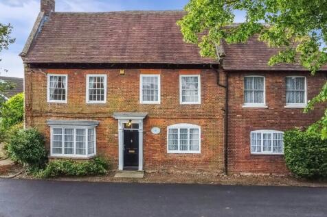 High Street, Hillmorton, Rugby, CV21 8 bed detached house for sale