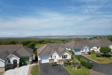 Estuary View, Northam 3 bed detached house for sale
