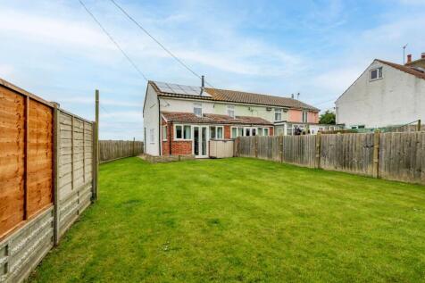 2 bedroom semi-detached house for sale
