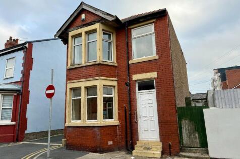 Cecil Street, Blackpool FY1 3 bed detached house for sale