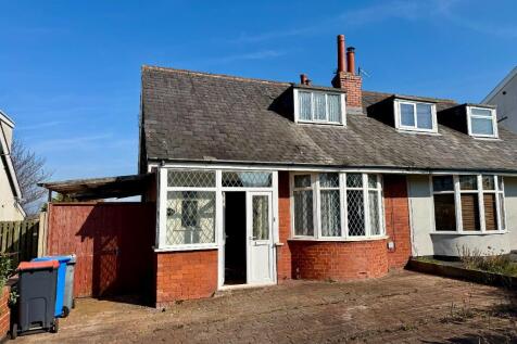 2 bedroom semi-detached bungalow for sale