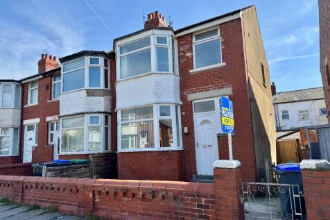 Finsbury Avenue, Blackpool FY1 3 bed end of terrace house for sale