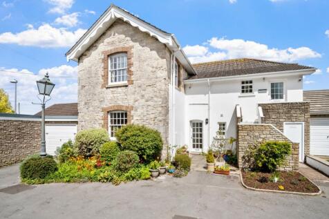 Fordington, Dorchester, Dorset 2 bed apartment for sale