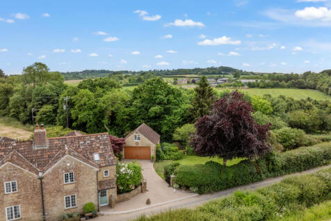 Mosterton, Beaminster, Dorset 4 bed semi